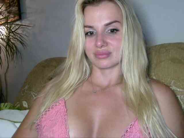 CorneliaSweet webcam