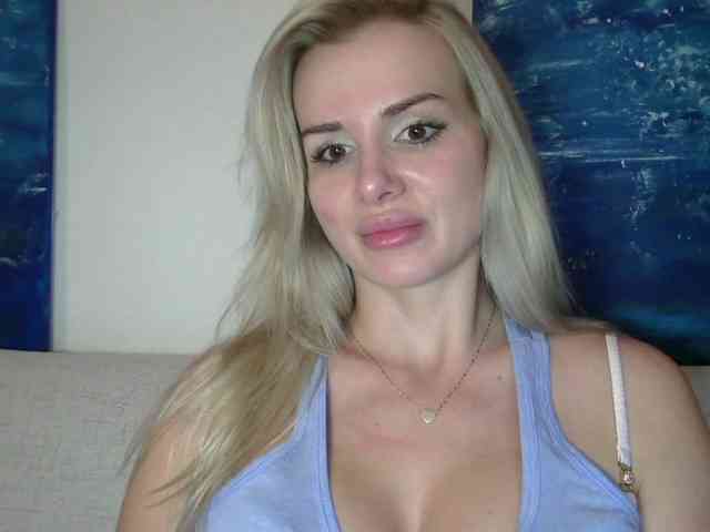 CorneliaSweet webcam