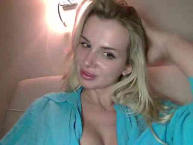 CorneliaSweet webcam