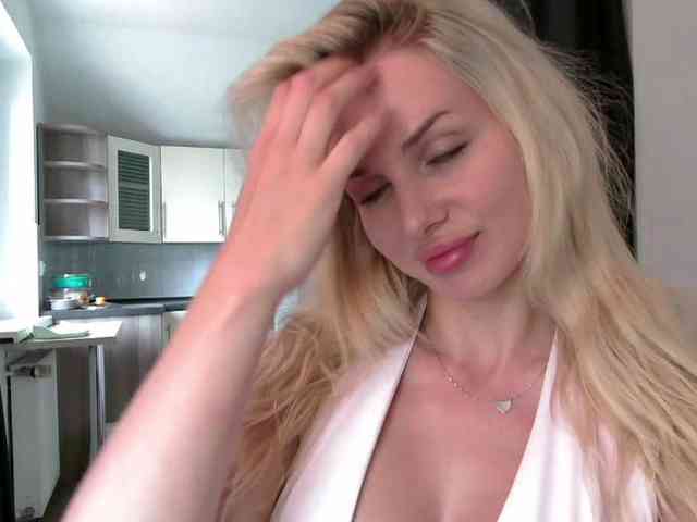 CorneliaSweet webcam