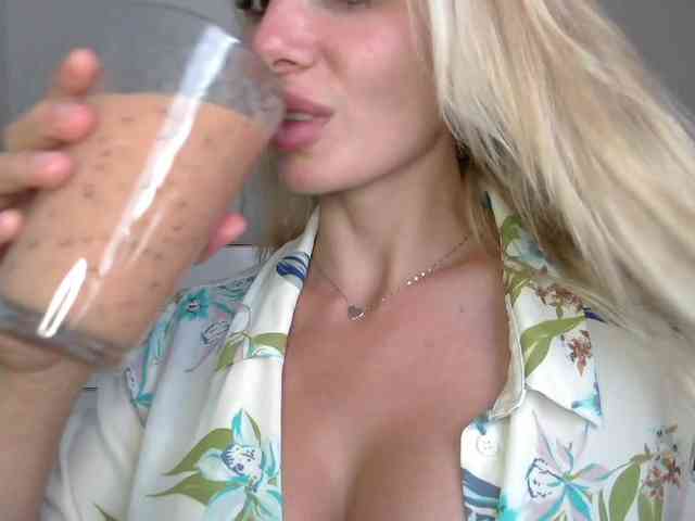 CorneliaSweet webcam
