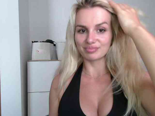 CorneliaSweet webcam
