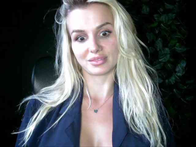 CorneliaSweet webcam