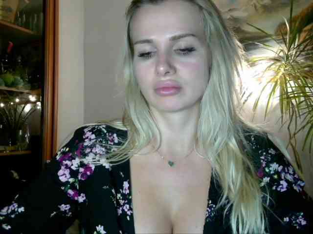 CorneliaSweet webcam