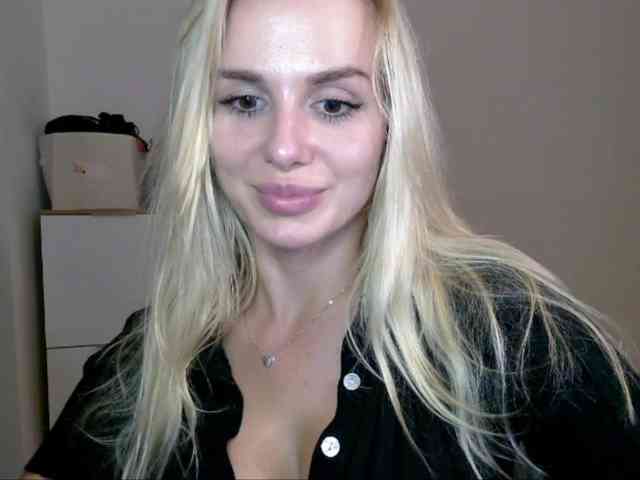 CorneliaSweet webcam