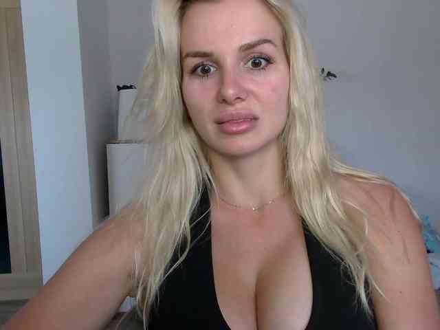 CorneliaSweet webcam