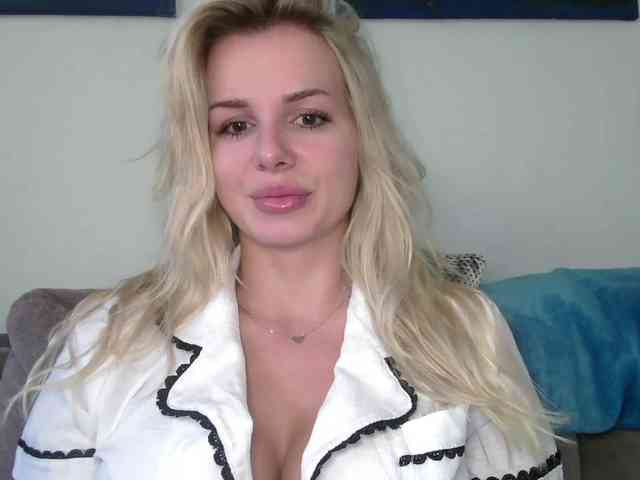 CorneliaSweet webcam