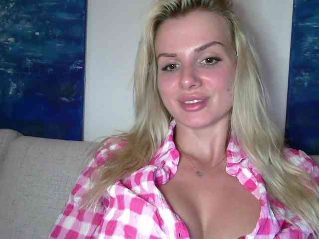 CorneliaSweet webcam