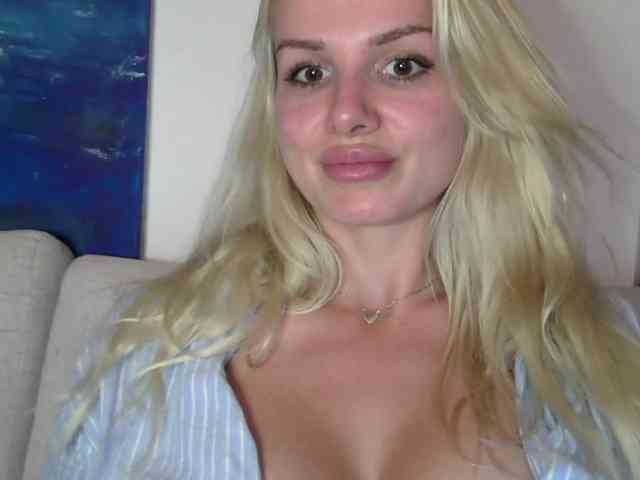 CorneliaSweet webcam
