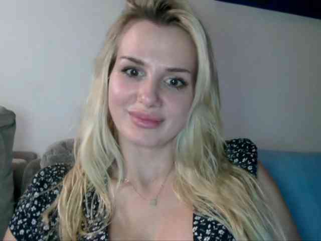 CorneliaSweet webcam