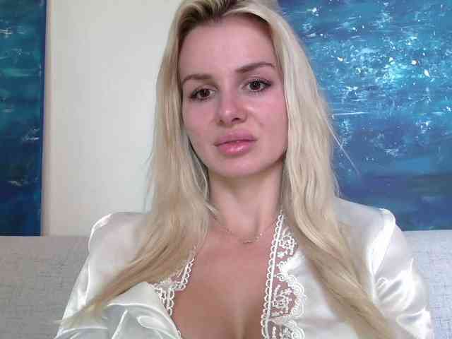 CorneliaSweet webcam