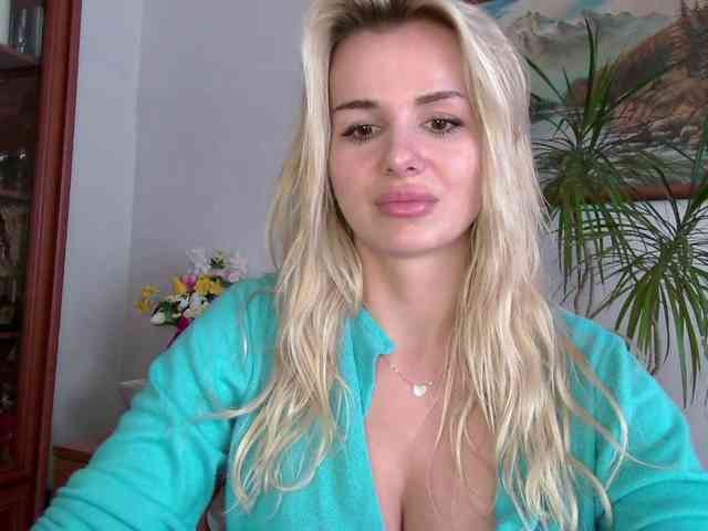 CorneliaSweet webcam