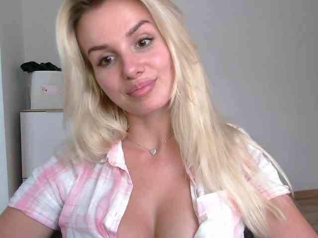 CorneliaSweet webcam