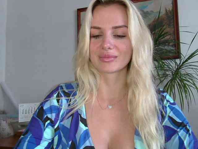 CorneliaSweet webcam
