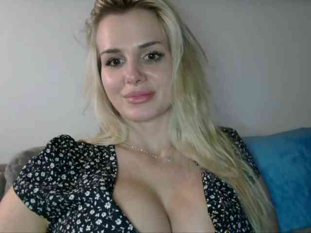 CorneliaSweet webcam