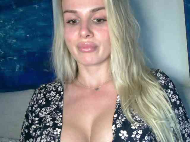 CorneliaSweet webcam
