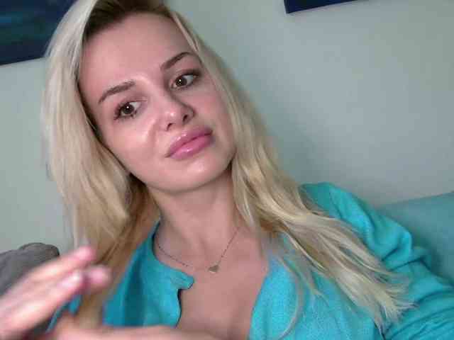 CorneliaSweet webcam