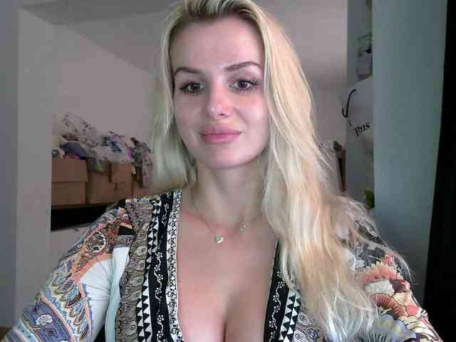 CorneliaSweet webcam