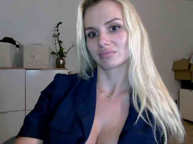 CorneliaSweet webcam