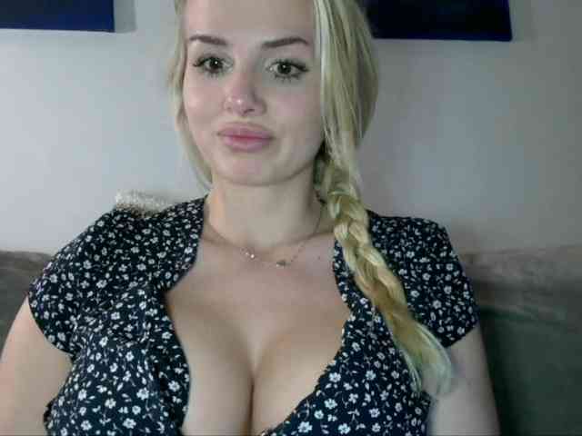 CorneliaSweet webcam