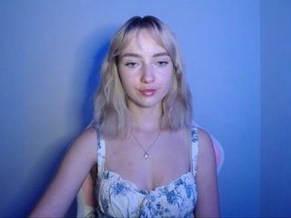 LuciaGlow Porn Show