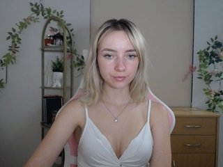 LuciaGlow Porn Show