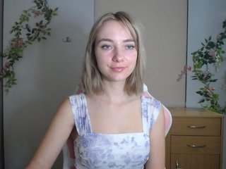 LuciaGlow Porn Show