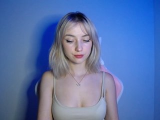 LuciaGlow Porn Show