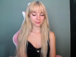 LuciaGlow Porn Show
