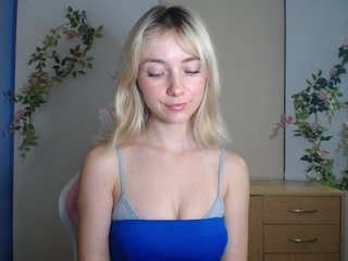 LuciaGlow Porn Show
