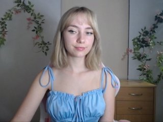 LuciaGlow Porn Show