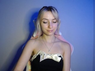 LuciaGlow Porn Show