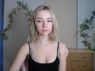 LuciaGlow Porn Show