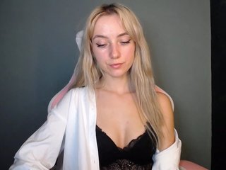 LuciaGlow Porn Show