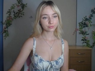 LuciaGlow Porn Show