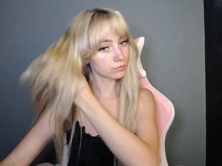 LuciaGlow Porn Show