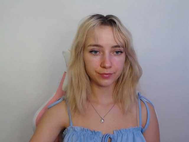LuciaGlow live cam on BongaCams