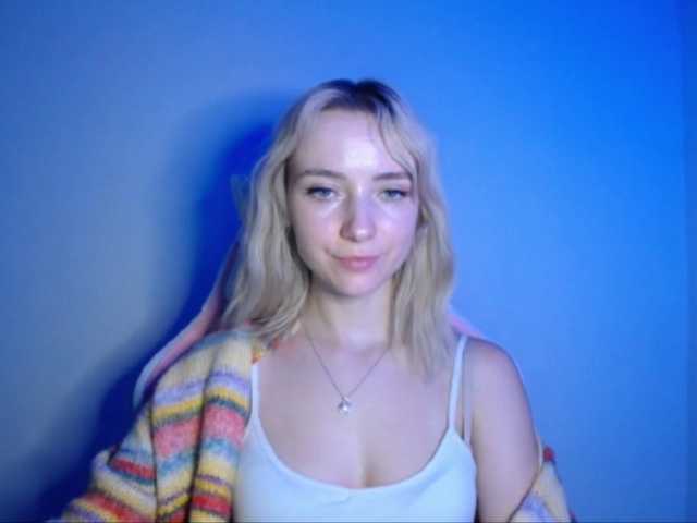 LuciaGlow live cam on BongaCams