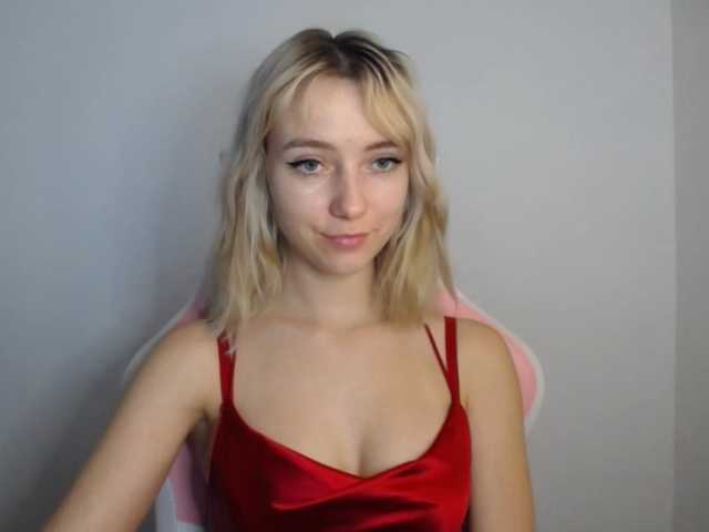 LuciaGlow live cam on BongaCams