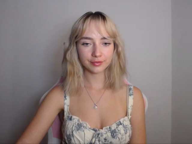 LuciaGlow live cam on BongaCams