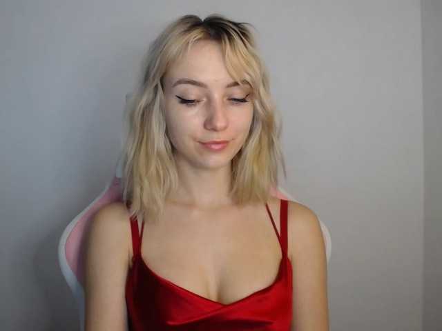 LuciaGlow live cam on BongaCams