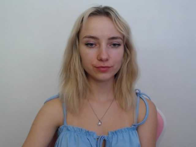 LuciaGlow live cam on BongaCams