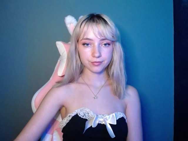 LuciaGlow live cam on BongaCams