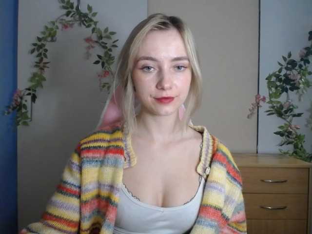 LuciaGlow live cam on BongaCams