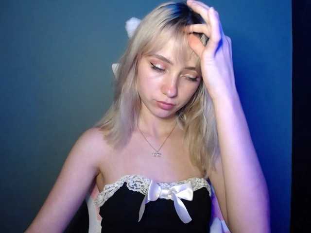 LuciaGlow live cam on BongaCams