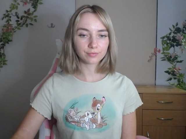 LuciaGlow live cam on BongaCams