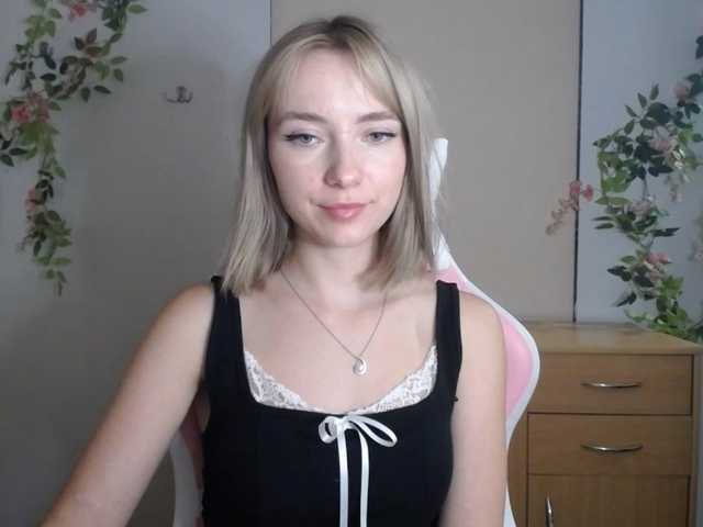 LuciaGlow live cam on BongaCams