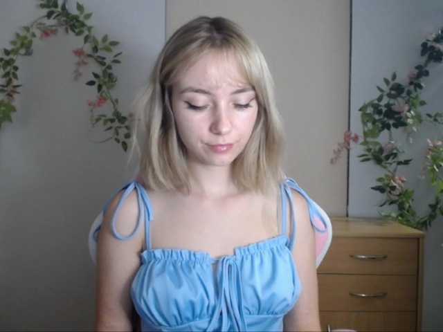 LuciaGlow live cam on BongaCams