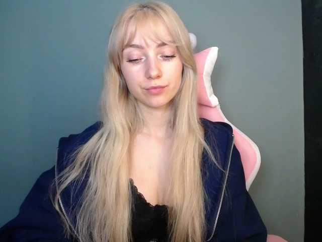 LuciaGlow Live Cam on BongaCams