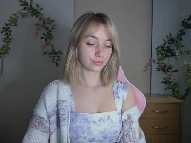 LuciaGlow live cam on BongaCams